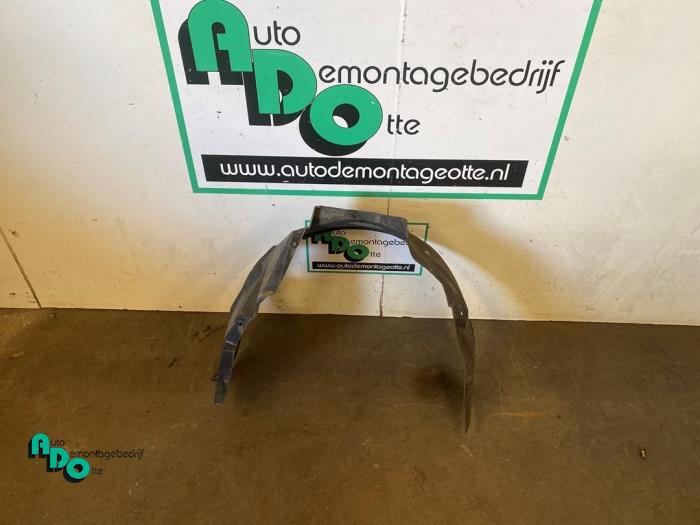 Używane Nadkole Ford Ka II 1.2 Cena € 30,00 Procedura marży oferowane przez Autodemontagebedrijf Otte