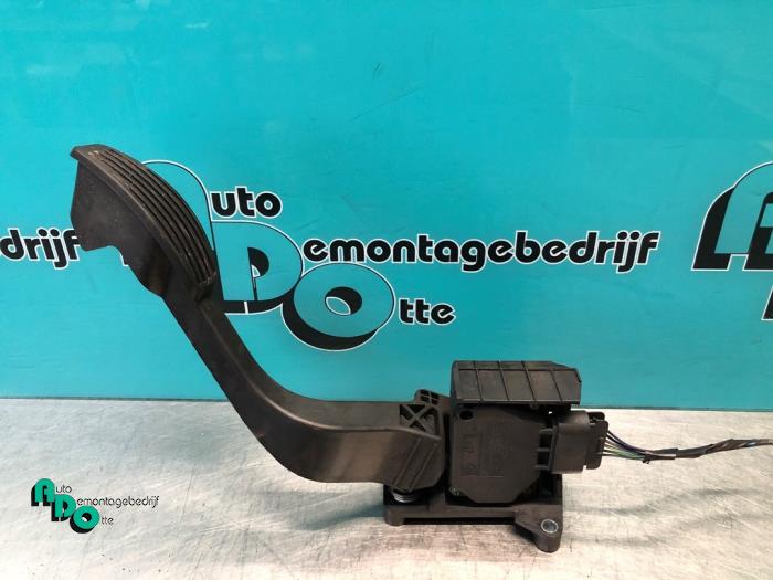 Begagnade Gaspedalsensor Ford Ka II 1.2 Pris € 20,00 Marginaltabell erbjuds av Autodemontagebedrijf Otte