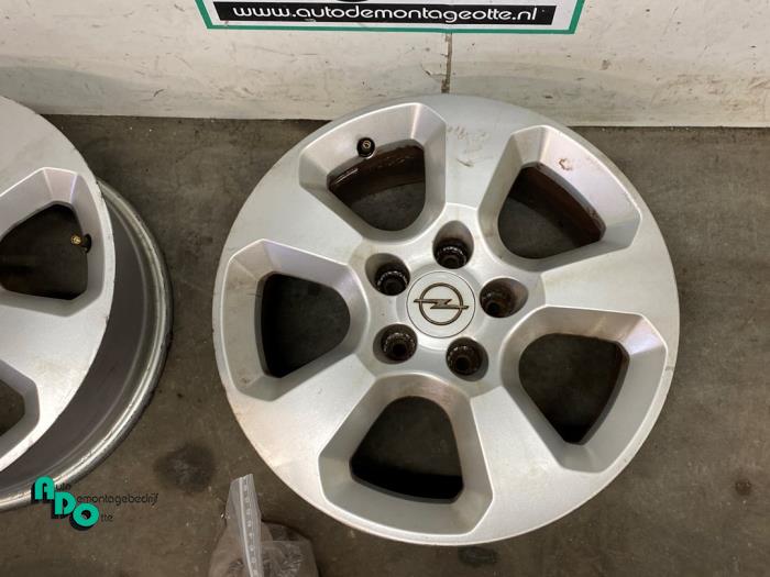 2l Opel Rims Set of wheels - Alloy GM - Autodemontagebedrijf Otte