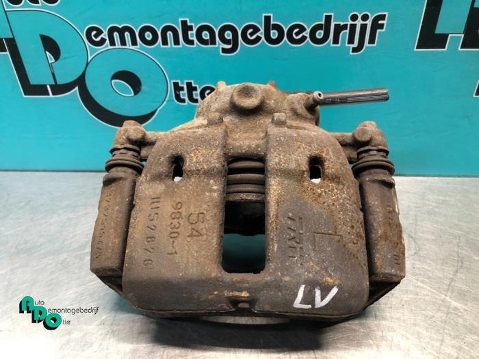 Gebrauchte Bremszange links vorne Mitsubishi Colt (Z2/Z3) 1.3 16V Preis € 10,00 Margenregelung angeboten von Autodemontagebedrijf Otte