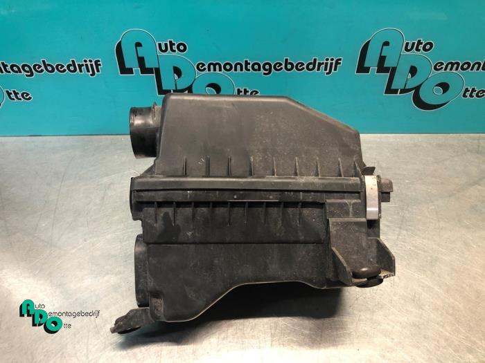 Begagnade Luftfilterhus Mitsubishi Colt (Z2/Z3) 1.5 16V CZ3 Pris € 20,00 Marginaltabell erbjuds av Autodemontagebedrijf Otte