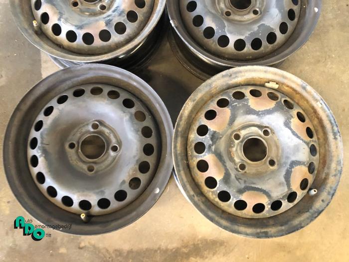 Set of wheels - Steel GM - Autodemontagebedrijf Otte