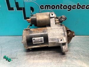 Usados Motor de arranque Mitsubishi Outlander (CU) 2.0 16V 4x2 Precio € 30,25 IVA incluido ofrecido por Autodemontagebedrijf Otte