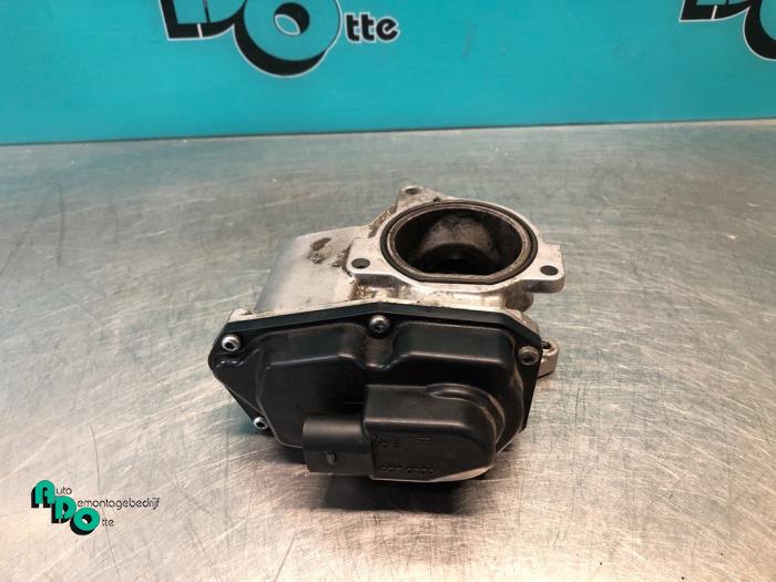 Usagé Valve RGE Volkswagen Golf VI (5K1) 2.0 TDI 16V Prix € 15,00 Règlement à la marge proposé par Autodemontagebedrijf Otte