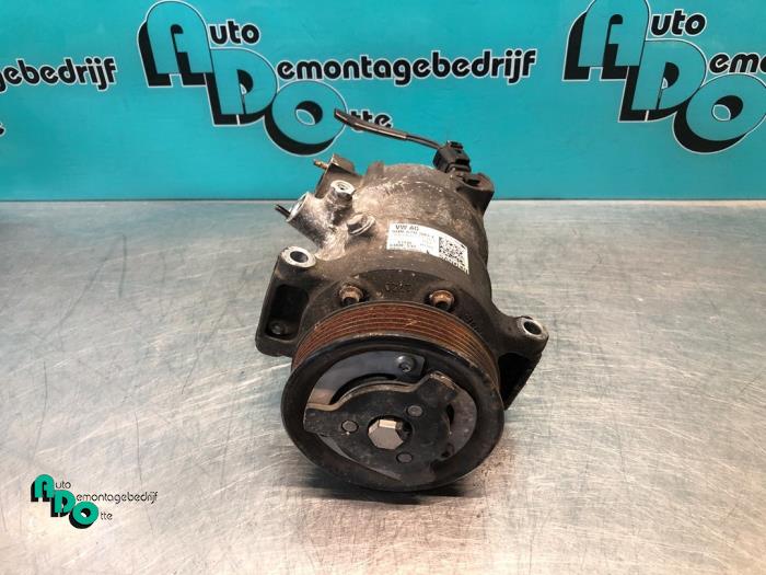 Usagé Pompe clim Volkswagen Golf VI (5K1) 2.0 TDI 16V Prix € 25,00 Règlement à la marge proposé par Autodemontagebedrijf Otte