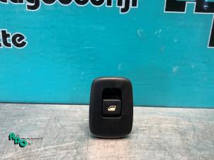 Gebrauchte Elektrisches Fenster Schalter Peugeot 207 SW (WE/WU) 1.6 16V Preis € 10,00 Margenregelung angeboten von Autodemontagebedrijf Otte