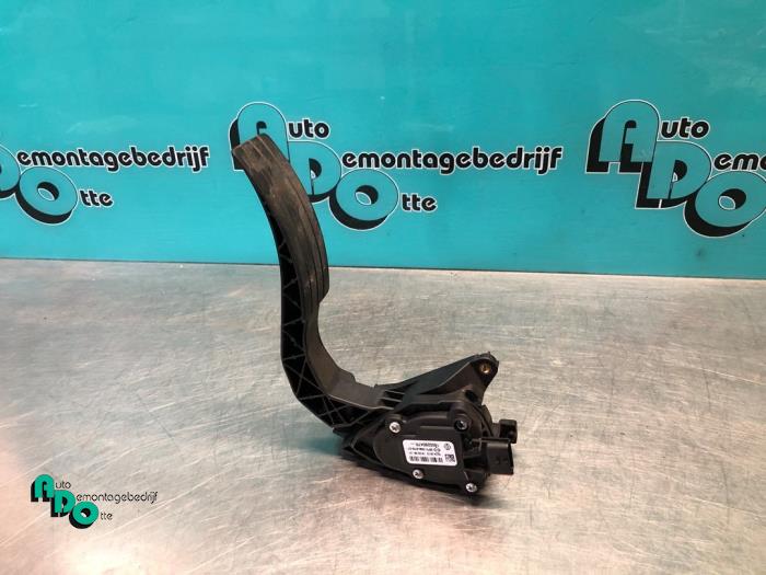 Begagnade Gaspedalsensor Renault Clio IV (5R) 0.9 Energy TCE 90 12V Pris € 10,00 Marginaltabell erbjuds av Autodemontagebedrijf Otte