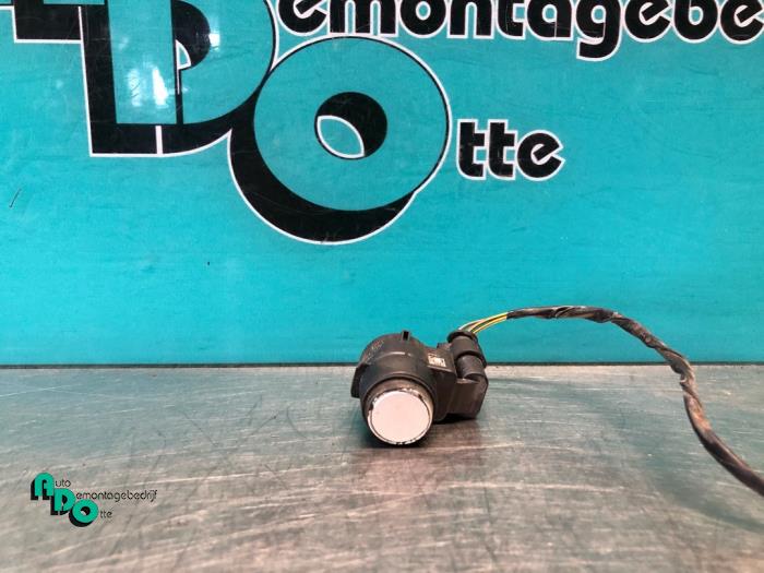 Usados Sensor PDC BMW 3 serie (E90) 318i 16V Precio € 15,00 Norma de margen ofrecido por Autodemontagebedrijf Otte