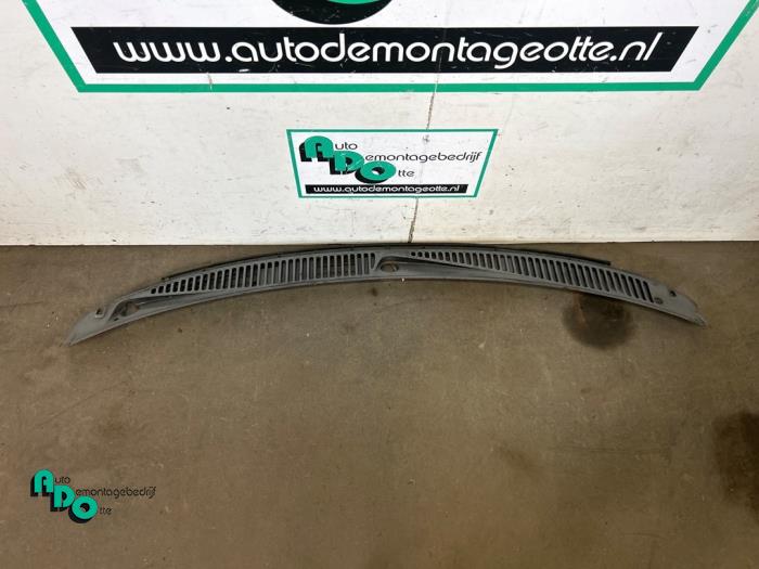 Używane Parawan Suzuki Ignis (FH) 1.3 16V Cena € 15,00 Procedura marży oferowane przez Autodemontagebedrijf Otte