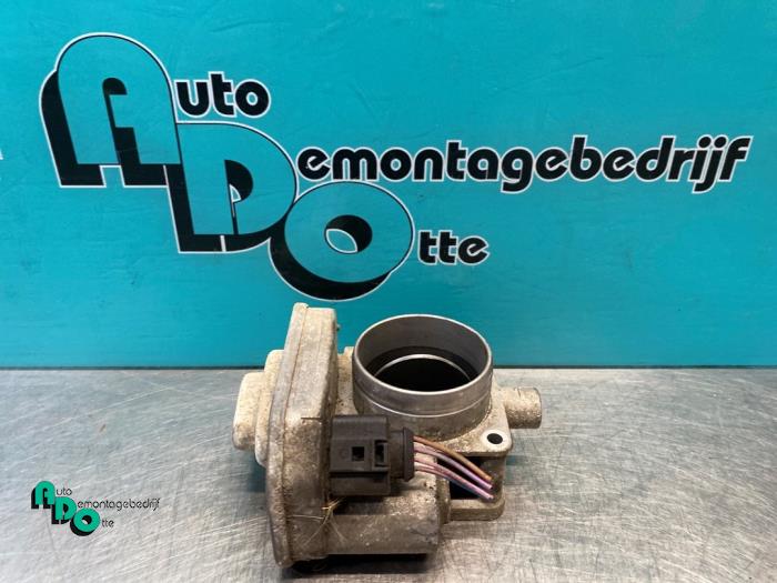Usagé Boitier papillon Volkswagen Caddy III (2KA,2KH,2CA,2CH) 2.0 SDI Prix € 15,00 Règlement à la marge proposé par Autodemontagebedrijf Otte