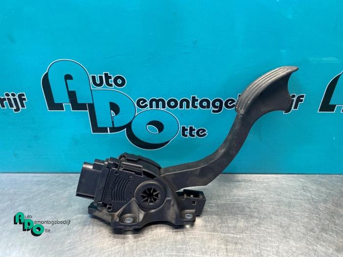 Begagnade Gaspedalsensor Ford Mondeo IV Wagon 1.8 TDCi 125 16V Pris € 10,00 Marginaltabell erbjuds av Autodemontagebedrijf Otte