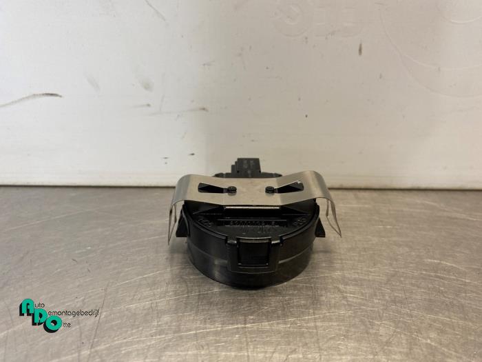 Begagnade Regnsensor Renault Modus/Grand Modus (JP) 1.6 16V Pris € 10,00 Marginaltabell erbjuds av Autodemontagebedrijf Otte