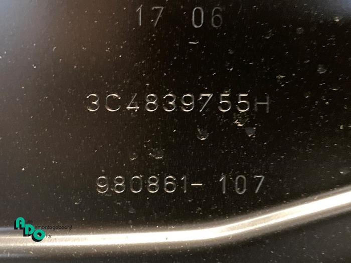 Fönstermekanism för bakre dörr, 4-dörrars, vänster från en Volkswagen Passat Variant (3C5) 3.2 FSI V6 32V 2006