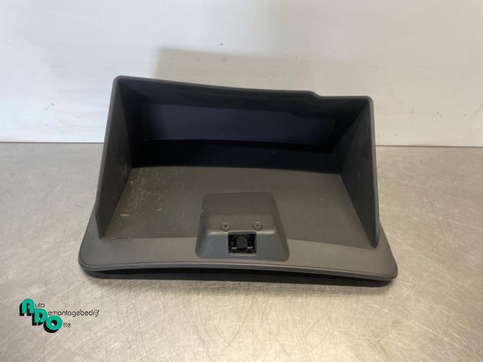 Gebrauchte Handschuhfach Chevrolet Spark (M300) 1.0 16V Bifuel Preis € 15,00 Margenregelung angeboten von Autodemontagebedrijf Otte