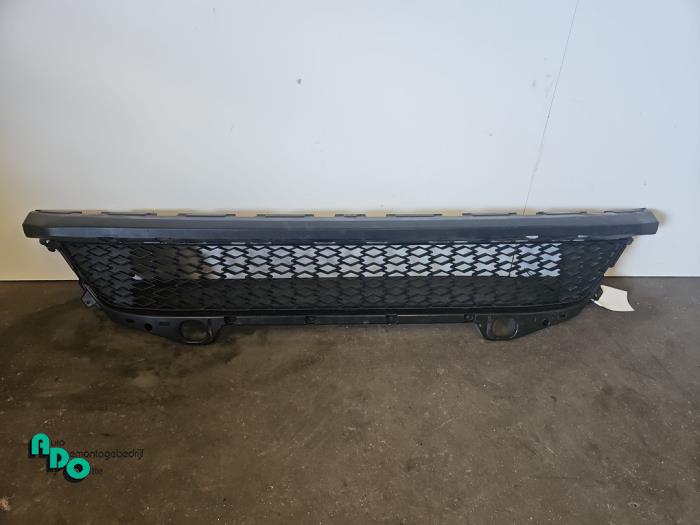 Begagnade Grill Skoda Enyaq iV Coupe (NYAB) 80 Pris € 45,00 Marginaltabell erbjuds av Autodemontagebedrijf Otte