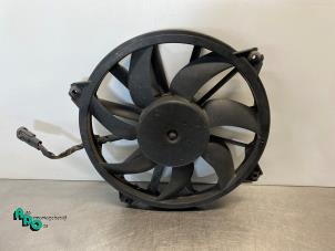 Begagnade Kylfläkt Peugeot 308 (4A/C) 1.6 VTI 16V Pris € 10,00 Marginaltabell erbjuds av Autodemontagebedrijf Otte