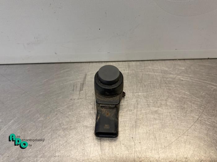 Usados Sensor PDC Volkswagen Caddy Combi III (2KB,2KJ) 1.9 TDI 4Motion Precio € 15,00 Norma de margen ofrecido por Autodemontagebedrijf Otte