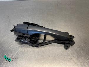 Usados Manija de puerta de 4 puertas derecha detrás Volvo V40 (MV) 1.6 D2 Precio € 30,00 Norma de margen ofrecido por Autodemontagebedrijf Otte