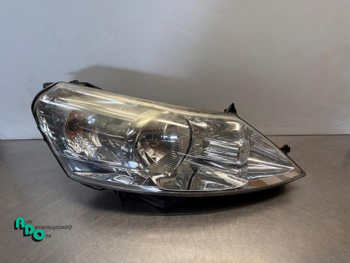 Używane Reflektor prawy Fiat Scudo (270) 1.6 D Multijet Cena € 45,00 Procedura marży oferowane przez Autodemontagebedrijf Otte
