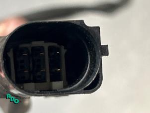 Lambda probe from a Volkswagen Polo V (6R) 1.2 TDI 12V BlueMotion 2011