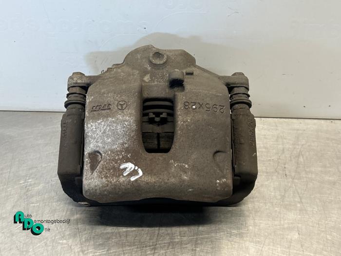 Gebrauchte Bremszange links vorne Mercedes C (W204) 1.8 C-200K 16V Preis € 25,00 Margenregelung angeboten von Autodemontagebedrijf Otte