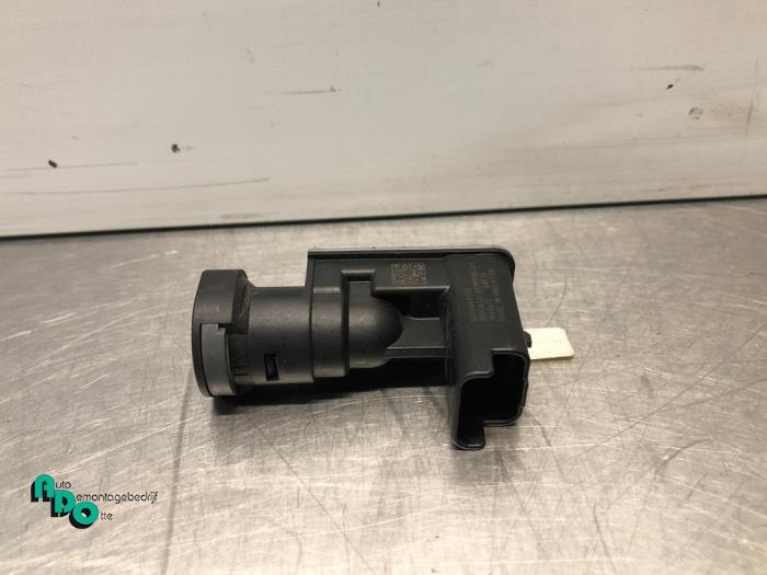 Begagnade Sensor (övriga) Peugeot 208 I (CA/CC/CK/CL) 1.0 Vti 12V PureTech Pris € 10,00 Marginaltabell erbjuds av Autodemontagebedrijf Otte