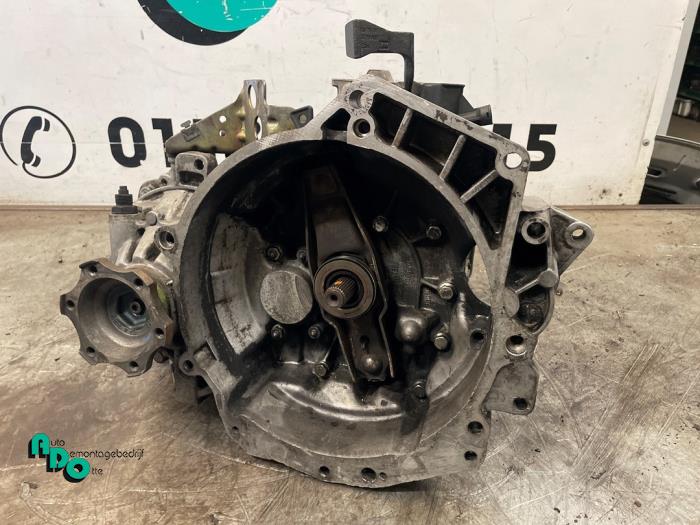 Usagé Boîte de vitesse Volkswagen Golf IV (1J1) 2.3 V5 GTI Prix € 300,00 Règlement à la marge proposé par Autodemontagebedrijf Otte