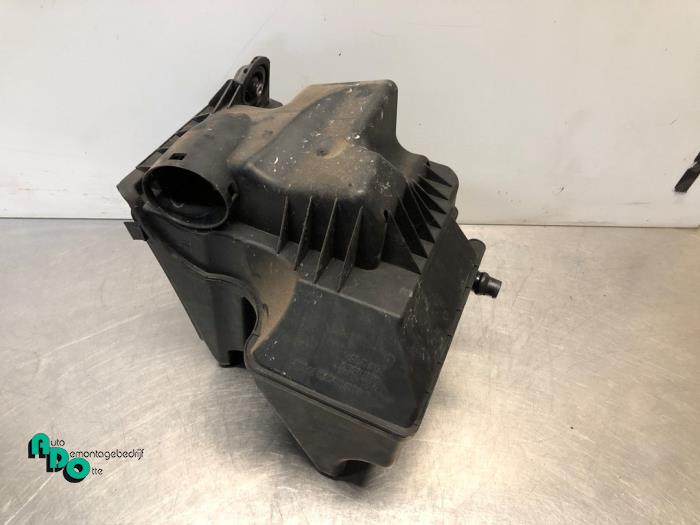 Gebrauchte Luftfiltergehäuse Mercedes B (W245) 2.0 B-200 16V Preis € 15,00 Margenregelung angeboten von Autodemontagebedrijf Otte