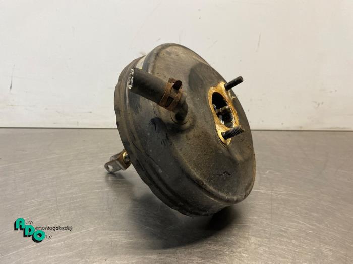 Usagé Assistant de freinage Toyota Starlet (EP8/NP8) 1.3 Friend,XLi 12V Prix € 75,00 Règlement à la marge proposé par Autodemontagebedrijf Otte