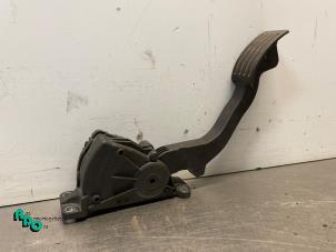 Begagnade Gaspedal Ford Focus C-Max 2.0 16V Pris € 10,00 Marginaltabell erbjuds av Autodemontagebedrijf Otte