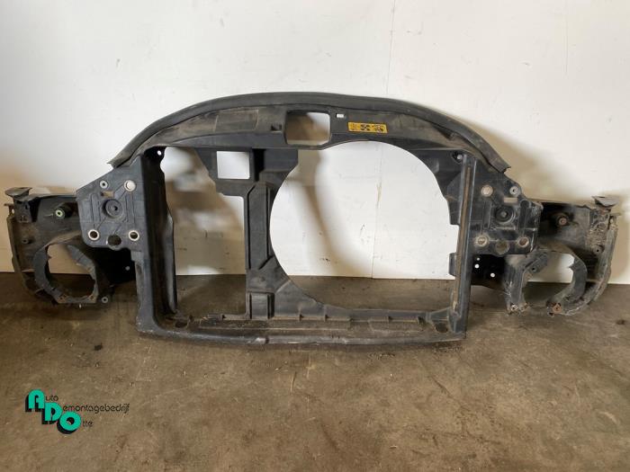 Begagnade Front BMW Mini (R50/53) 1.6 16V One Pris € 100,00 Marginaltabell erbjuds av Autodemontagebedrijf Otte