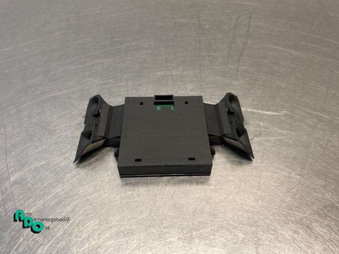 Begagnade Larmmodul BMW 3 serie (E46/2) 318 Ci Pris € 10,00 Marginaltabell erbjuds av Autodemontagebedrijf Otte