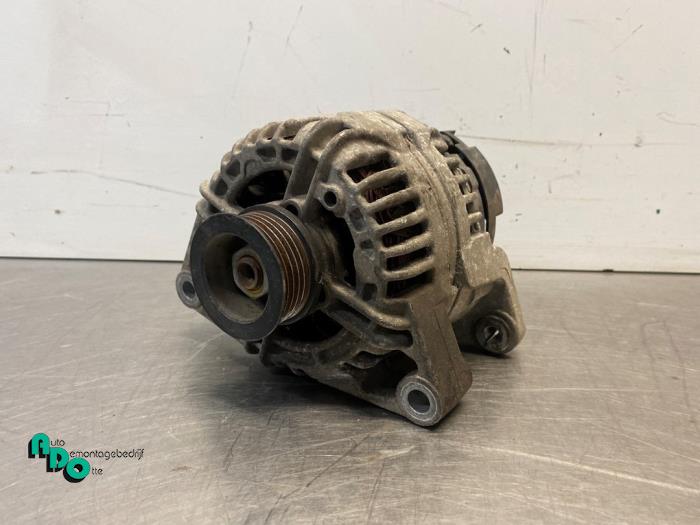 Begagnade Dynamo Opel Corsa D 1.2 16V Pris € 10,00 Marginaltabell erbjuds av Autodemontagebedrijf Otte