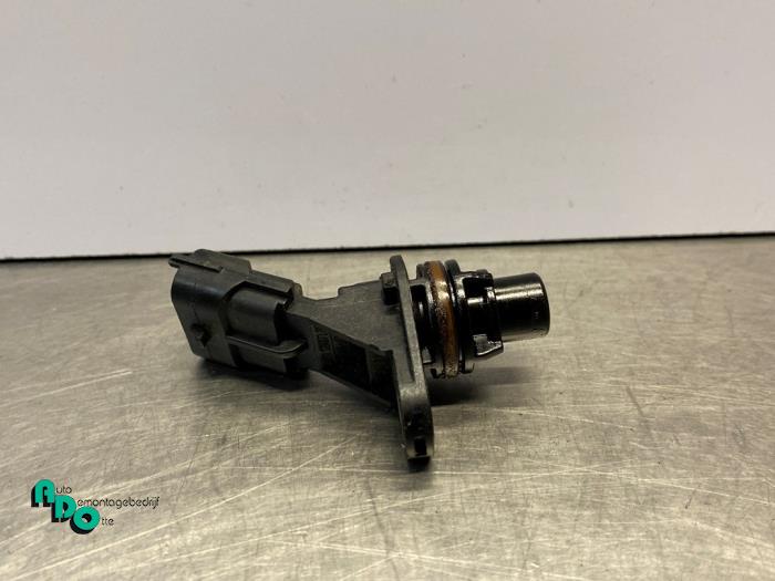 Begagnade Kamaxelsensor Ford Focus 3 Wagon 1.0 Ti-VCT EcoBoost 12V 125 Pris € 10,00 Marginaltabell erbjuds av Autodemontagebedrijf Otte