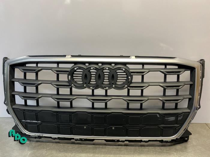 Używane Grill Audi Q2 (GAB/GAG) 1.5 35 TFSI 16V Cena € 125,00 Procedura marży oferowane przez Autodemontagebedrijf Otte