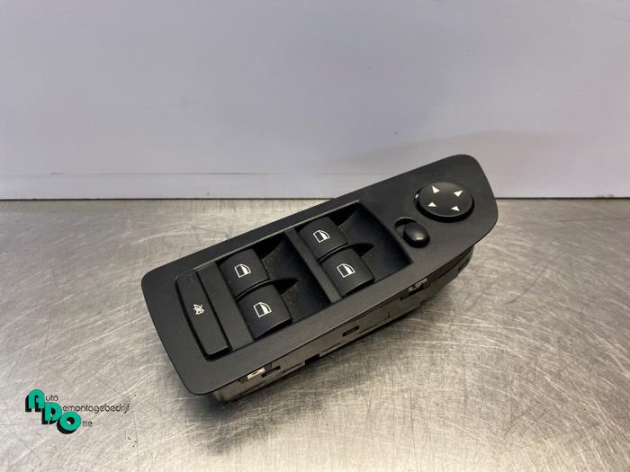 Usados Interruptor de ventanilla eléctrica BMW 1 serie (E87/87N) 118i 16V Precio € 35,00 Norma de margen ofrecido por Autodemontagebedrijf Otte