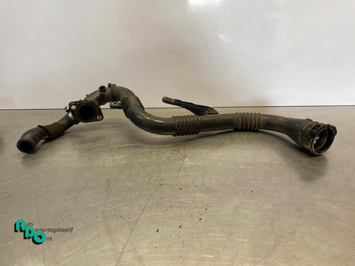 Gebrauchte Intercooler Rohr Renault Clio IV (5R) 0.9 Energy TCE 90 12V Preis € 25,00 Margenregelung angeboten von Autodemontagebedrijf Otte
