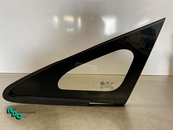Usados Ventanilla triangular izquierda delante Kia Rio III (UB) 1.2 CVVT 16V Precio € 25,00 Norma de margen ofrecido por Autodemontagebedrijf Otte