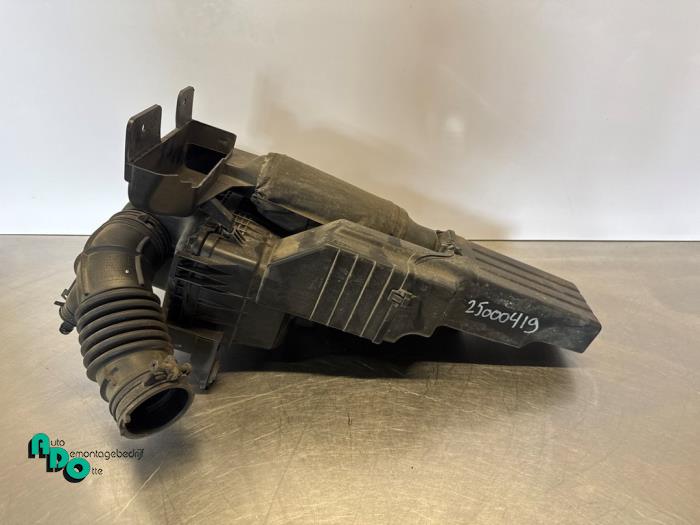 Gebrauchte Luftfiltergehäuse Kia Rio III (UB) 1.2 CVVT 16V Preis € 25,00 Margenregelung angeboten von Autodemontagebedrijf Otte