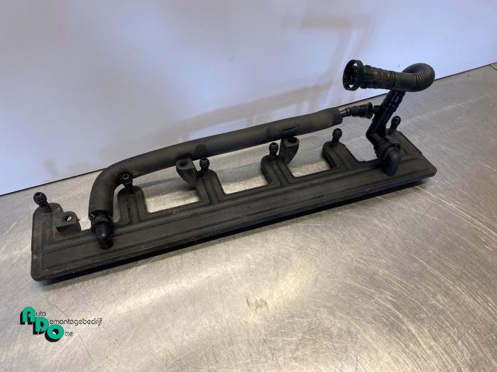 Usagé Ventilation carter BMW 3 serie (E46/4) 330i 24V Prix € 20,00 Règlement à la marge proposé par Autodemontagebedrijf Otte