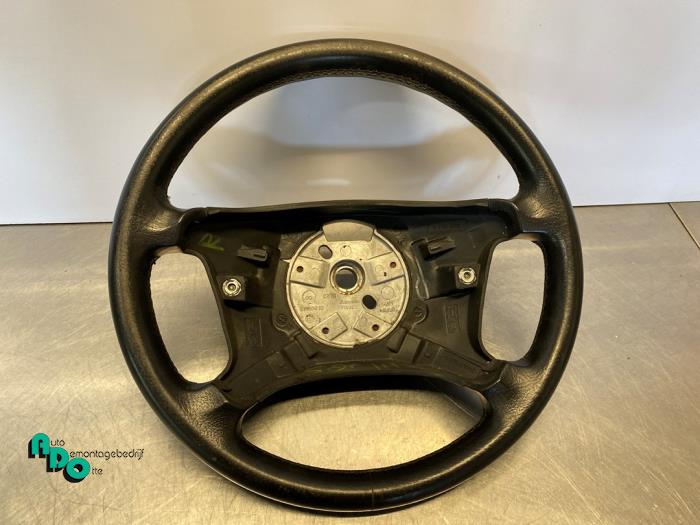 Gebrauchte Lenkrad BMW 3 serie (E46/4) 330i 24V Preis € 35,00 Margenregelung angeboten von Autodemontagebedrijf Otte