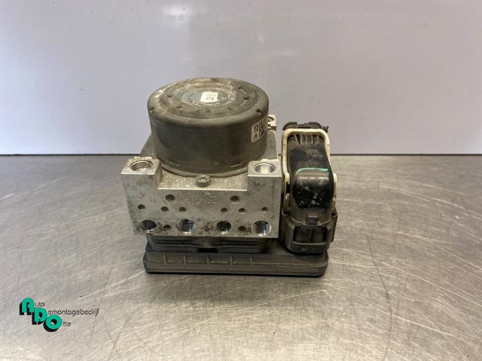 Usagé Bloc ABS Peugeot 208 I (CA/CC/CK/CL) 1.0 Vti 12V PureTech Prix € 40,00 Règlement à la marge proposé par Autodemontagebedrijf Otte
