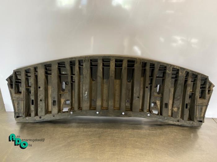 Usados Parachoque placa base Nissan Note (E12) 1.2 DIG-S 98 Precio € 30,00 Norma de margen ofrecido por Autodemontagebedrijf Otte