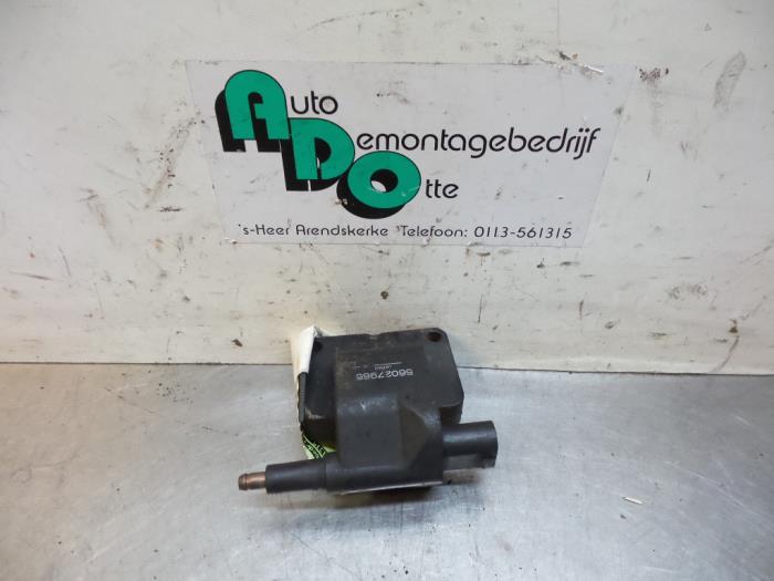 Usagé Bobine Jeep Grand Cherokee (ZJ) 4.0i Prix € 25,00 Règlement à la marge proposé par Autodemontagebedrijf Otte