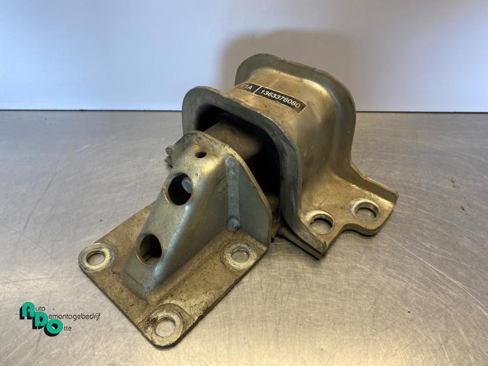 Gebrauchte Getriebe Halterung Citroen Jumper (U9) 2.2 HDi 130 Preis € 20,00 Margenregelung angeboten von Autodemontagebedrijf Otte