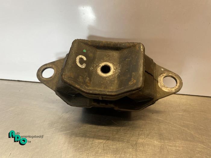 Usagé Support moteur Nissan Note (E12) 1.2 DIG-S 98 Prix € 15,00 Règlement à la marge proposé par Autodemontagebedrijf Otte