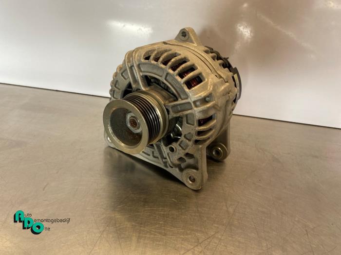 Usagé Dynamo Renault Modus/Grand Modus (JP) 1.4 16V Prix € 35,00 Règlement à la marge proposé par Autodemontagebedrijf Otte