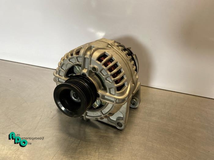 Begagnade Dynamo Opel Astra H SW (L35) 1.6 16V Twinport Pris € 25,00 Marginaltabell erbjuds av Autodemontagebedrijf Otte