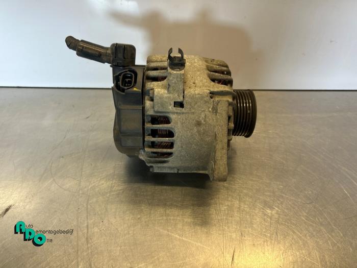 Begagnade Dynamo Hyundai i30 Crosswagon (WWH) 1.6 CVVT 16V Pris € 30,00 Marginaltabell erbjuds av Autodemontagebedrijf Otte