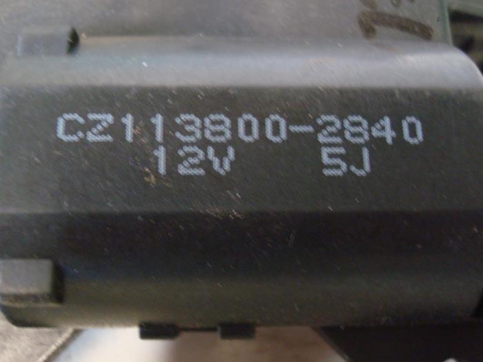 Heater valve motor from a Mitsubishi Colt (Z2/Z3) 1.3 16V 2008